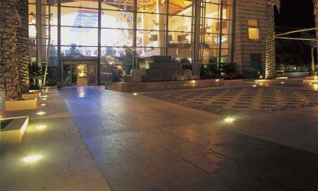 led grondspot bij olman